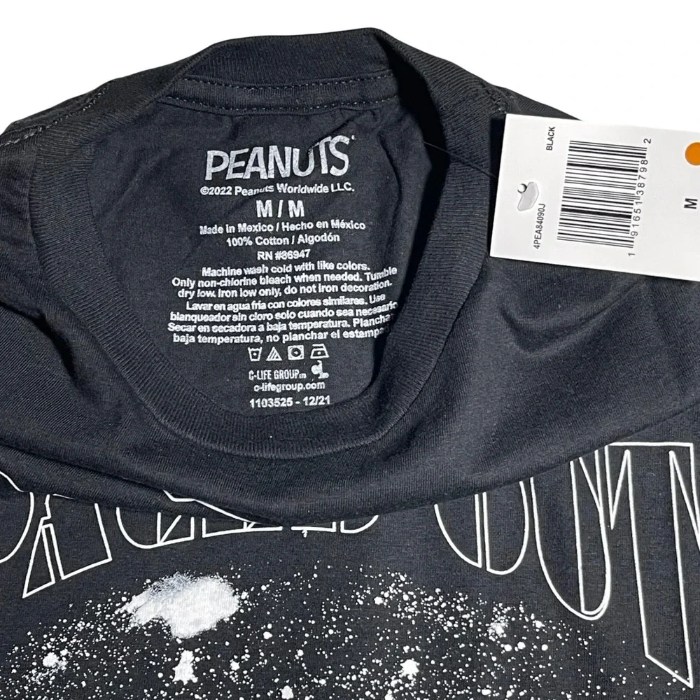 Peanuts Snoopy Spaced Out Graphic T-Shirt Black Cotton Medium Mens‎